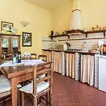 Cosy In Tuscany With Shared Swimming Pool Prázdninový dům San Casciano in Val di Pesa