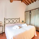 Cosy In Tuscany With Shared Swimming Pool Prázdninový dům