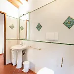 Prázdninový dům Cosy In Tuscany With Shared Swimming Pool