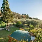 Cosy In Tuscany With Shared Swimming Pool Prázdninový dům *