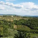 Prázdninový dům Cosy In Tuscany With Shared Swimming Pool