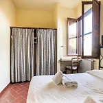 Prázdninový dům Cosy In Tuscany With Shared Swimming Pool *