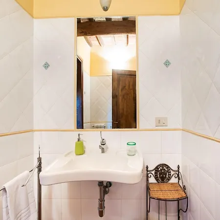 度假居 Cosy In Tuscany With Shared Swimming Pool *