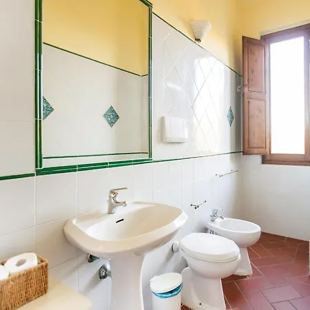度假居 Cosy In Tuscany With Shared Swimming Pool